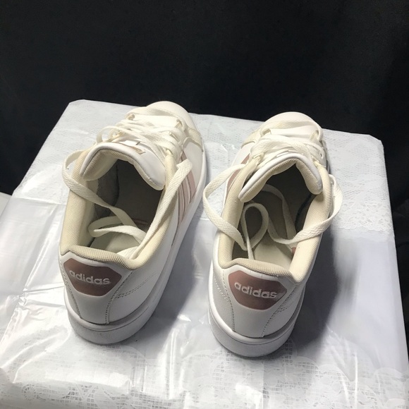 adidas Women's Sneakers in White and Pink - Picture 4 of 8